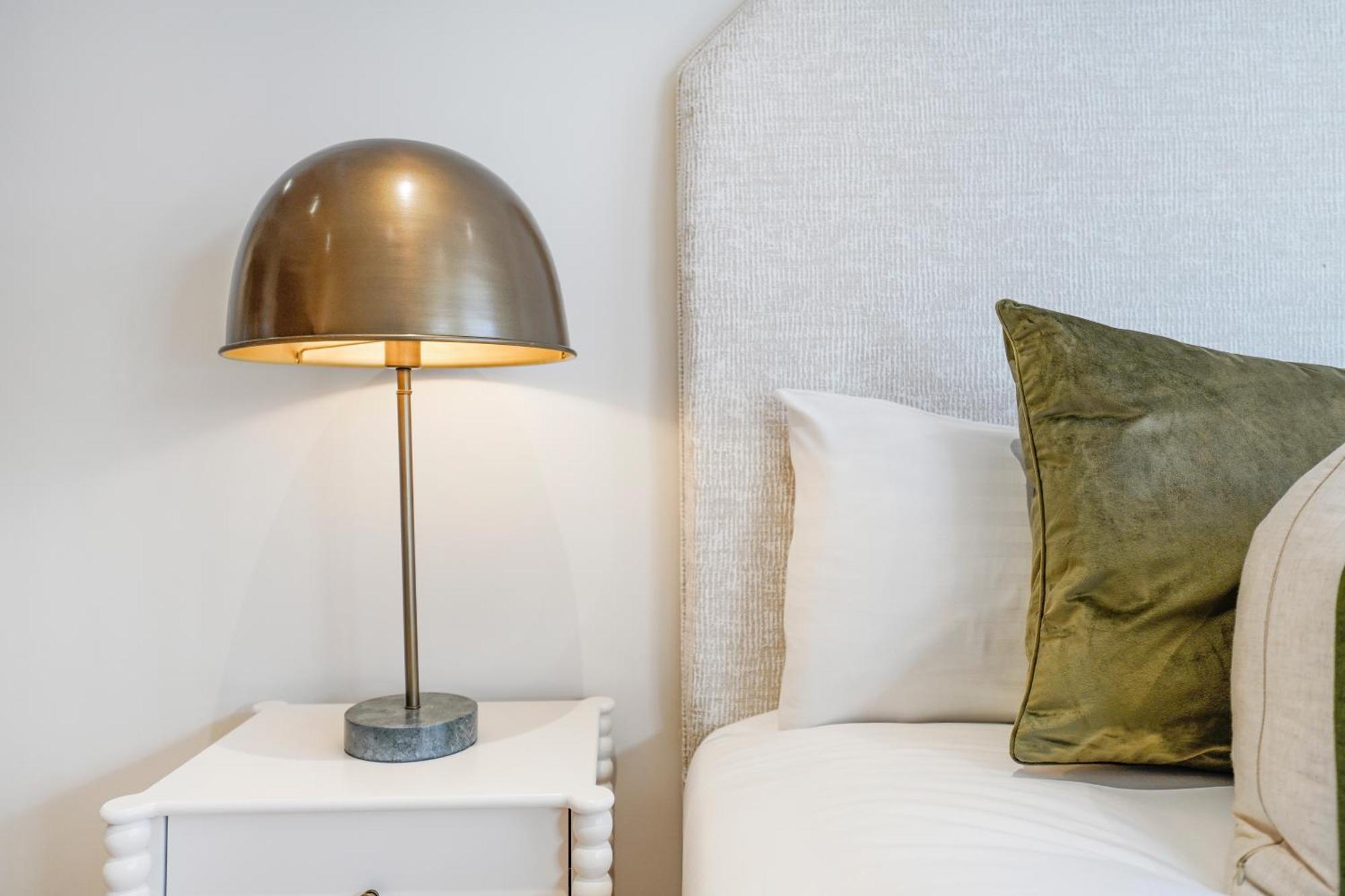 Spacious And Modern 4 Beds Home In Kensington Londra Esterno foto